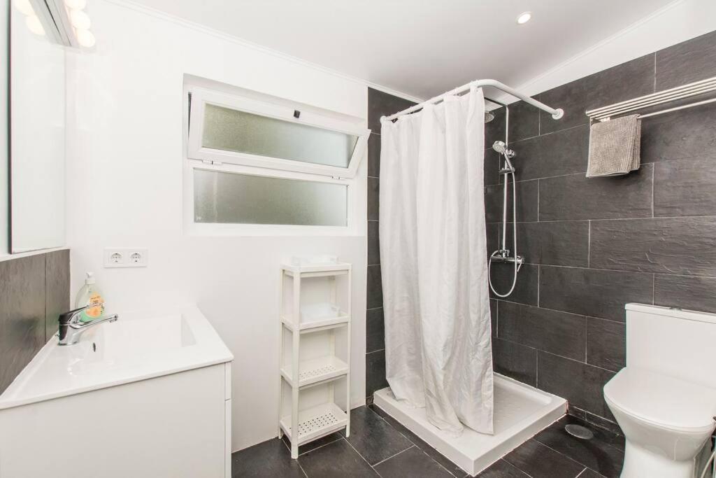 Apartment Near The Beach With Big Terrace Сетубал Екстериор снимка
